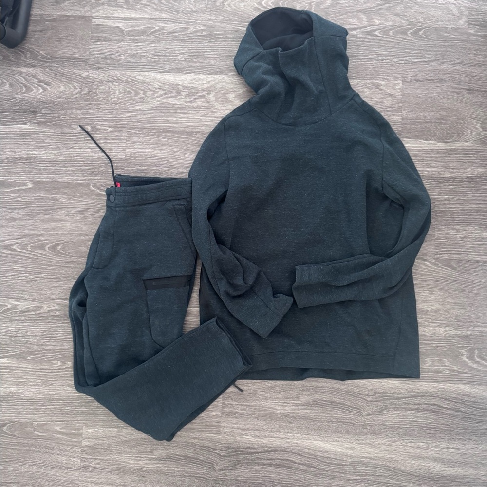 Nike Men's Dark Gray funnel neck hoodie and matching sweats size large